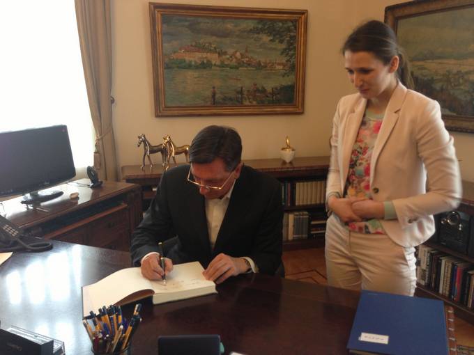 Predsednik republike sprejel prostovoljko Katarino Šabič